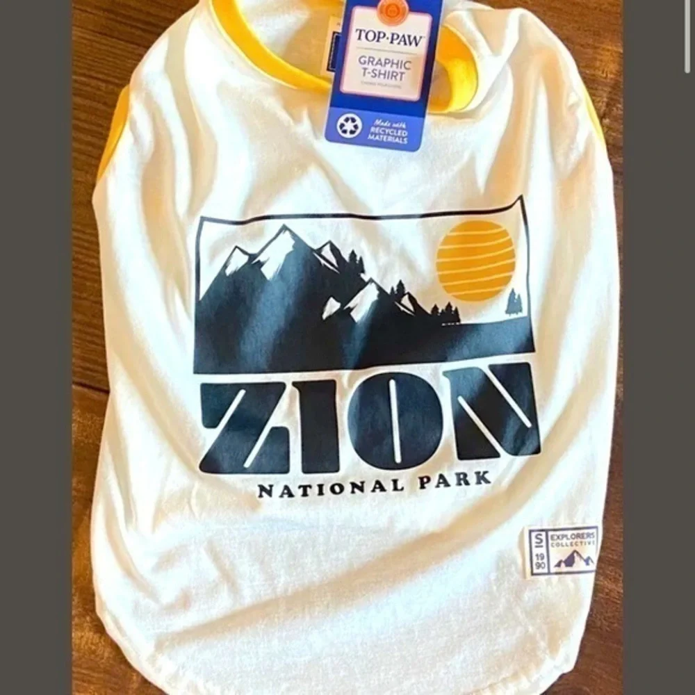 Top-Paw Dog Size Medium Zion National Park Shirt